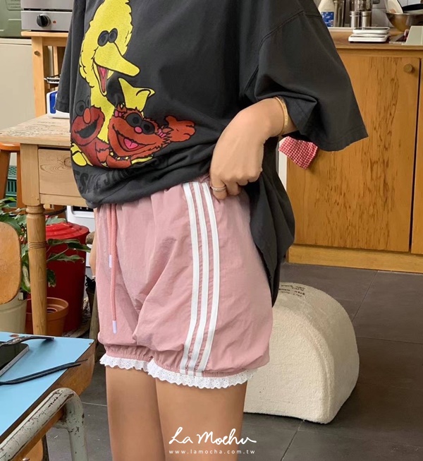 繫繩蕾絲滾邊運動短褲